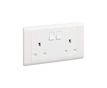 Mk Essentials 13A 2G Sp Switchsocket - MV2747WHI
