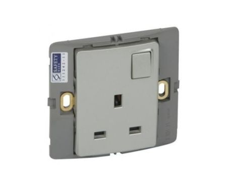 Legrand 13A Mallia Silver Single Switched Socket - 283111