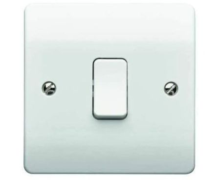 MK Electric 10 A Logic Plus 1 Gang SP 1 Way Flush Plate Switch, White