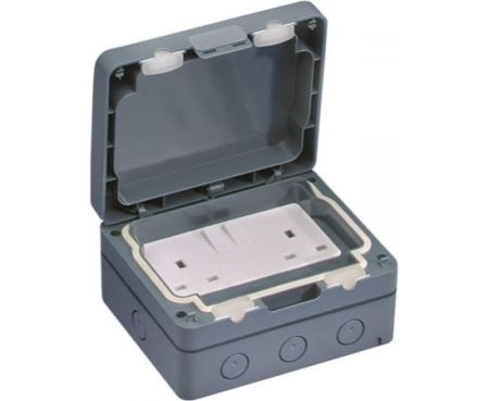 Schneider Electric Double/Twin Switched Socket 13A IP66 WEATHERPROOF